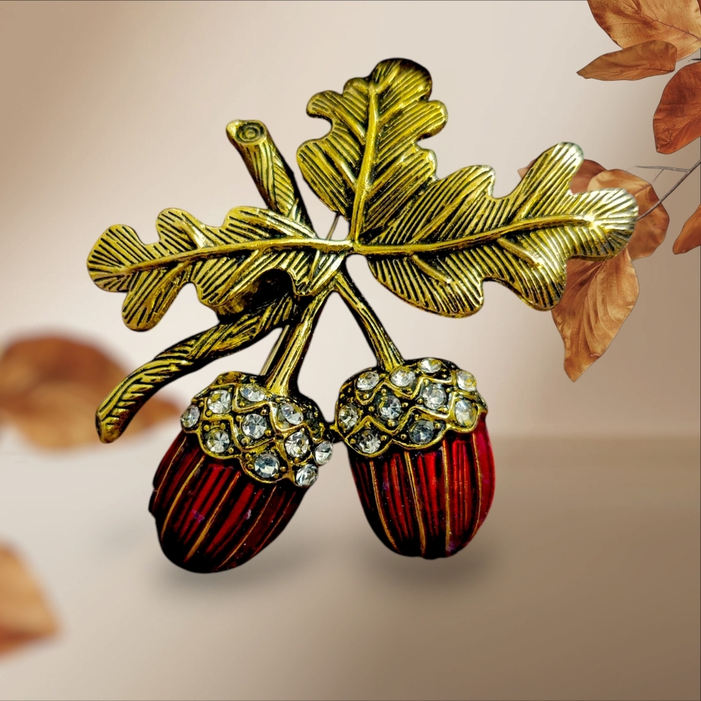 Acorn Brooch